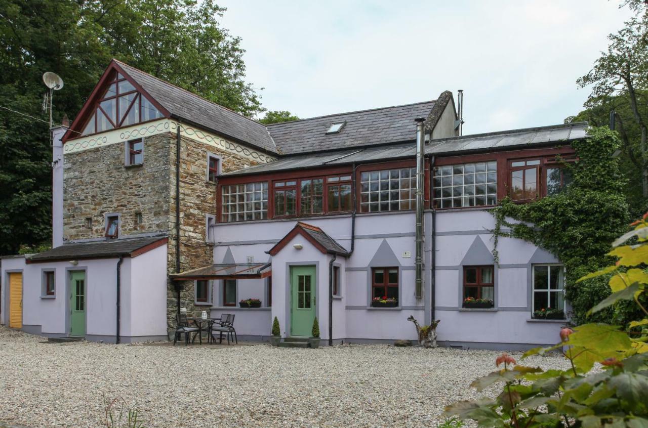 Moville Boutique Hostel & Apartments Luaran gambar