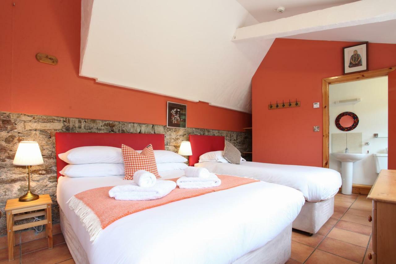Moville Boutique Hostel & Apartments Luaran gambar